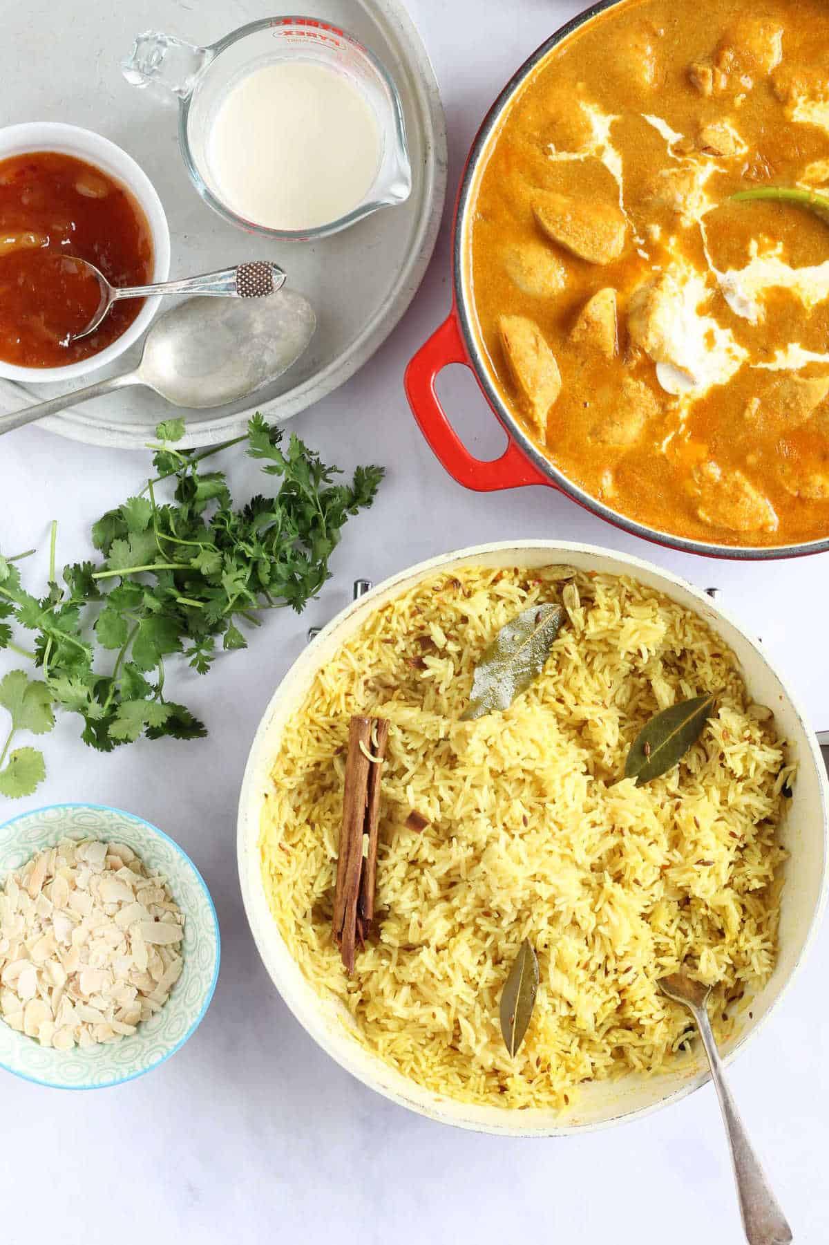 Rice with bay leaves and cinnamon.