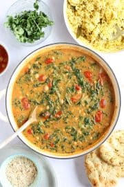 Creamy Chickpea & Spinach Curry Recipe - Effortless Foodie