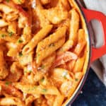 A pan of Cajun chicken pasta.