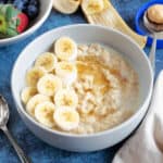 A bowl of peanut butter porridge.