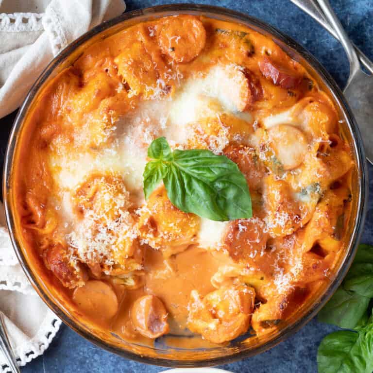 30 Minute Creamy Baked Tortellini Effortless Foodie