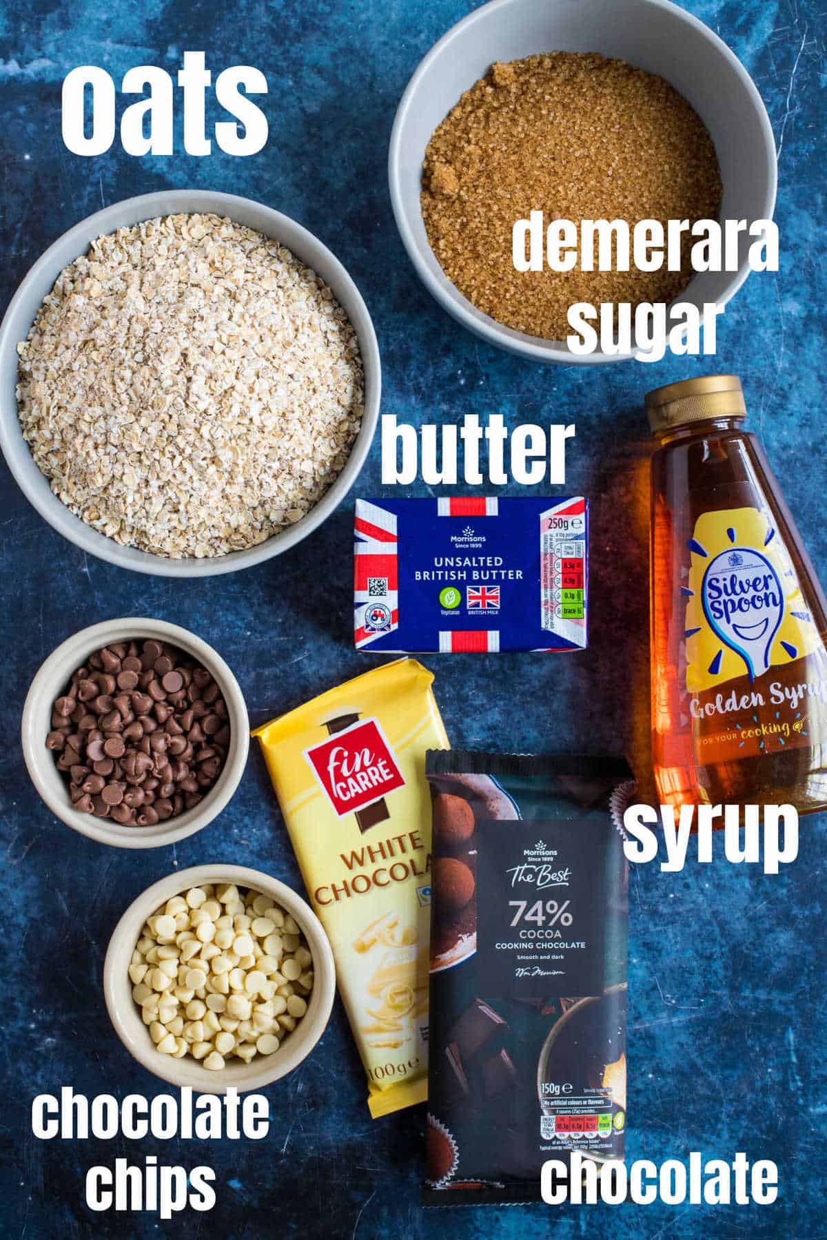 Ingredients needed to make chocolate chip flapjacks.