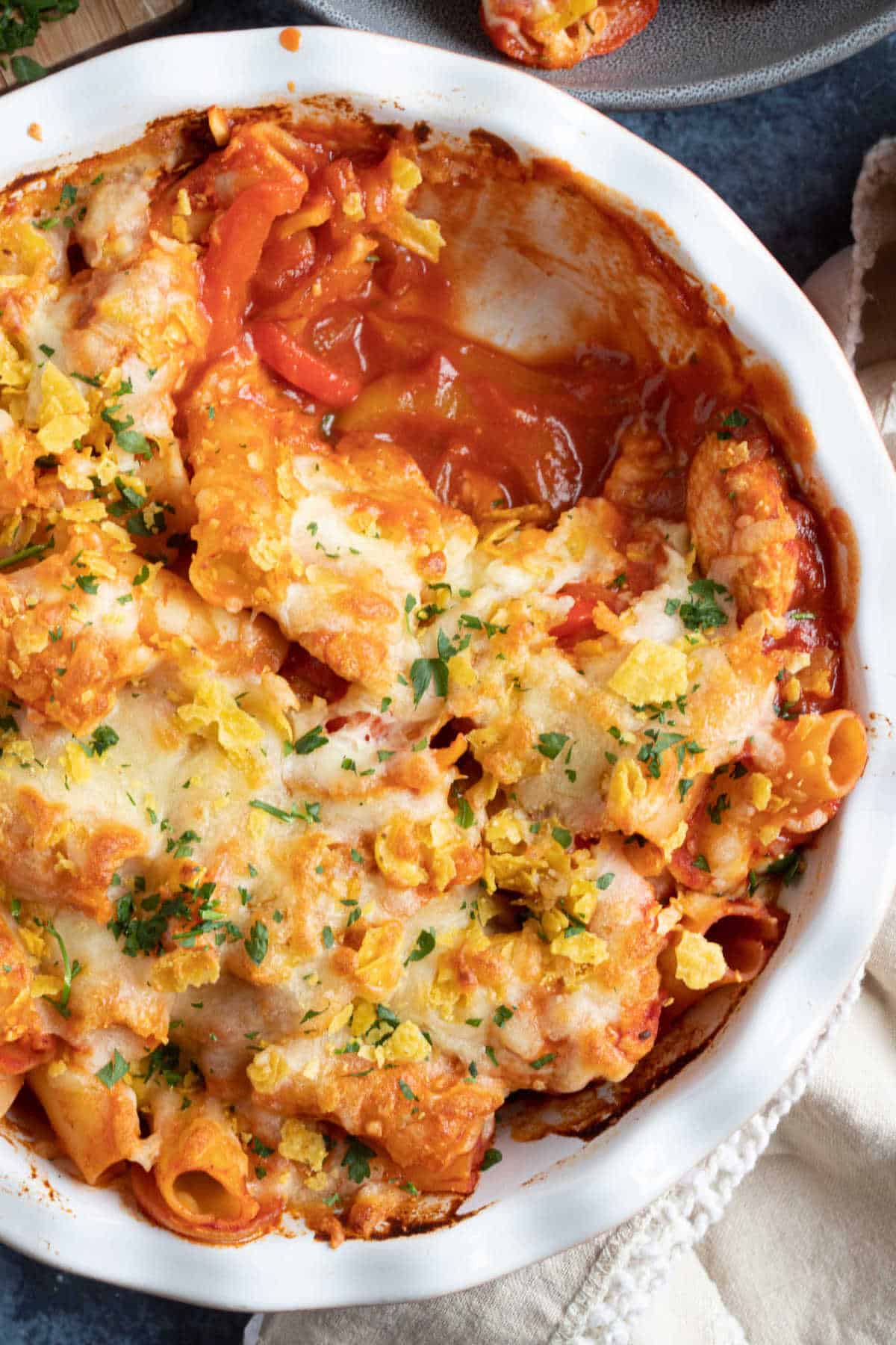 Chicken fajita pasta bake in a serving dish.