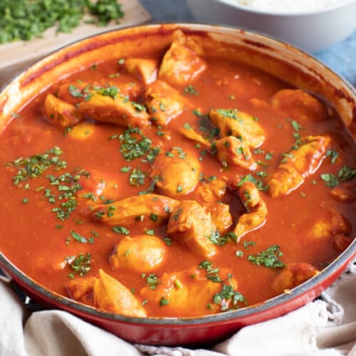 Simple Chicken Pathia Curry Recipe - Effortless Foodie