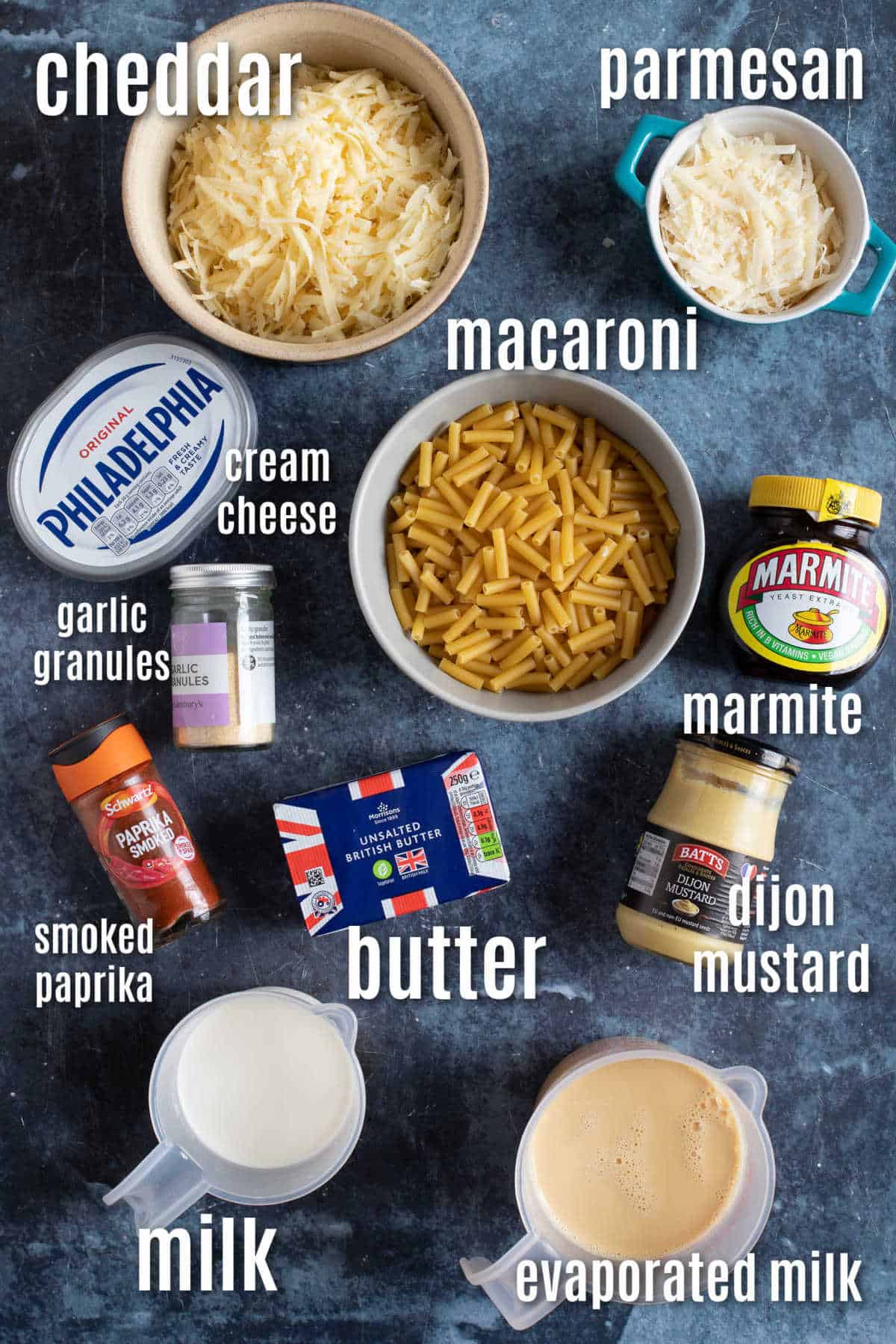 Ingredients needed to make slow cooker macaroni cheese