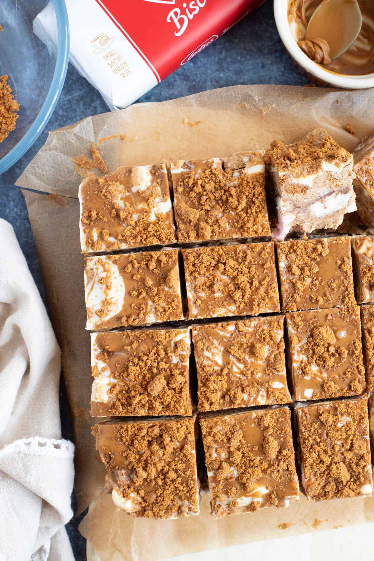 Lotus biscoff rocky road traybake cut into bars.