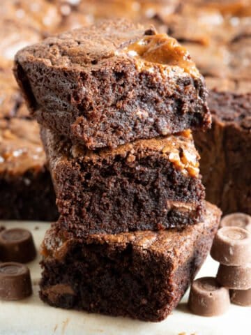 Rolo brownies stacked on top of each other.
