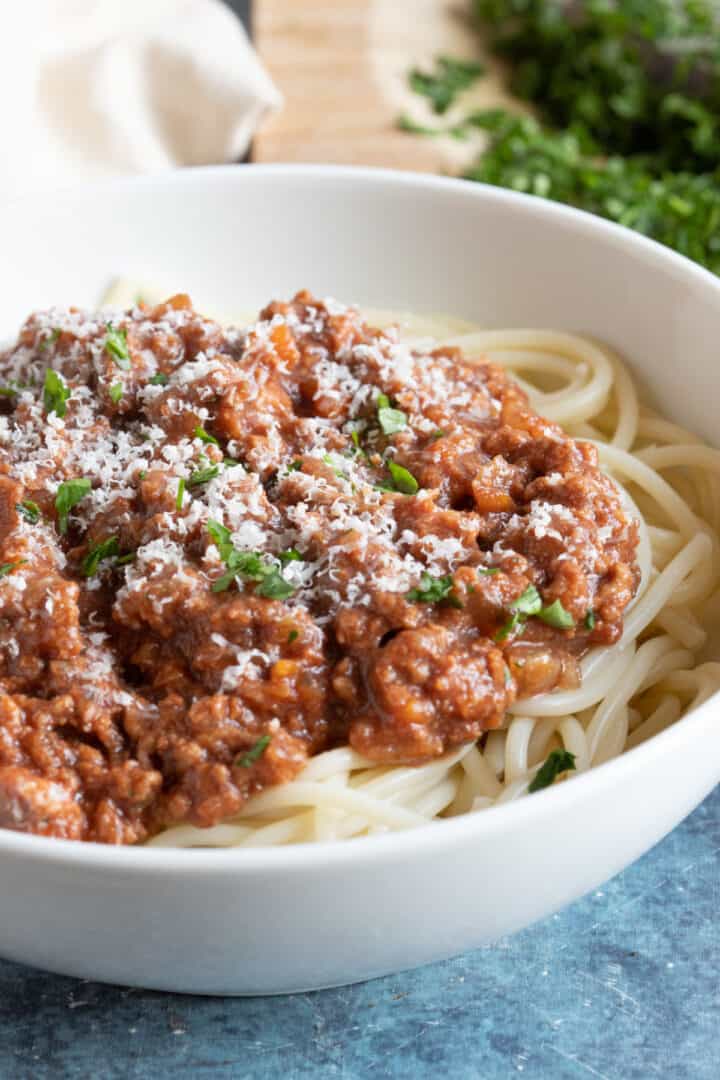 Slow Cooker Spaghetti Bolognese (No Browning) - Effortless Foodie