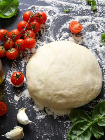 Easy pizza dough with plain flour.