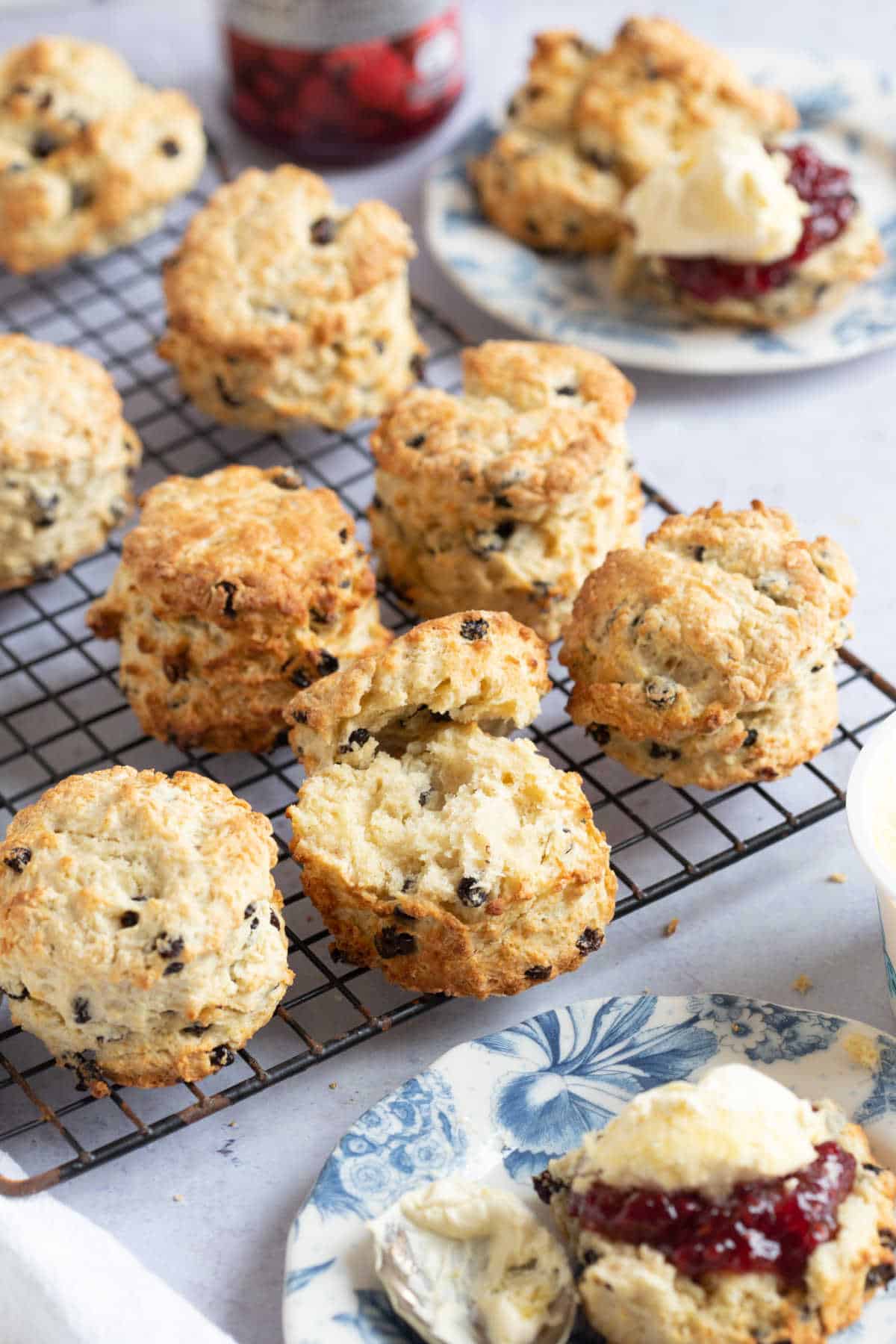 Fruit scones on a cooling rack.