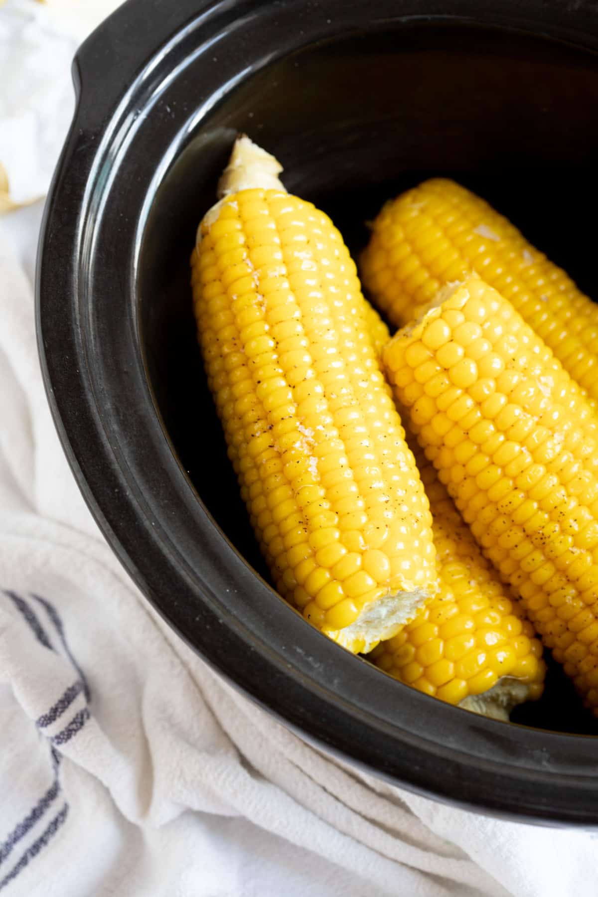 Corn on the cob in slow cooker.