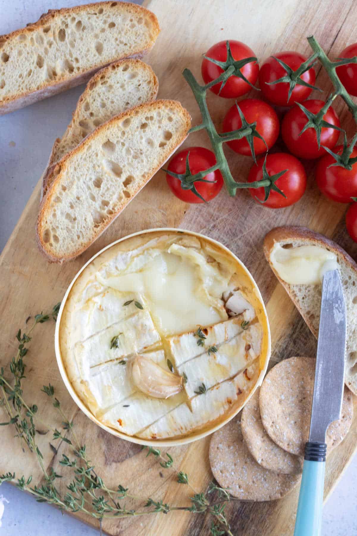 Baked camembert with thyme leaves and honey.