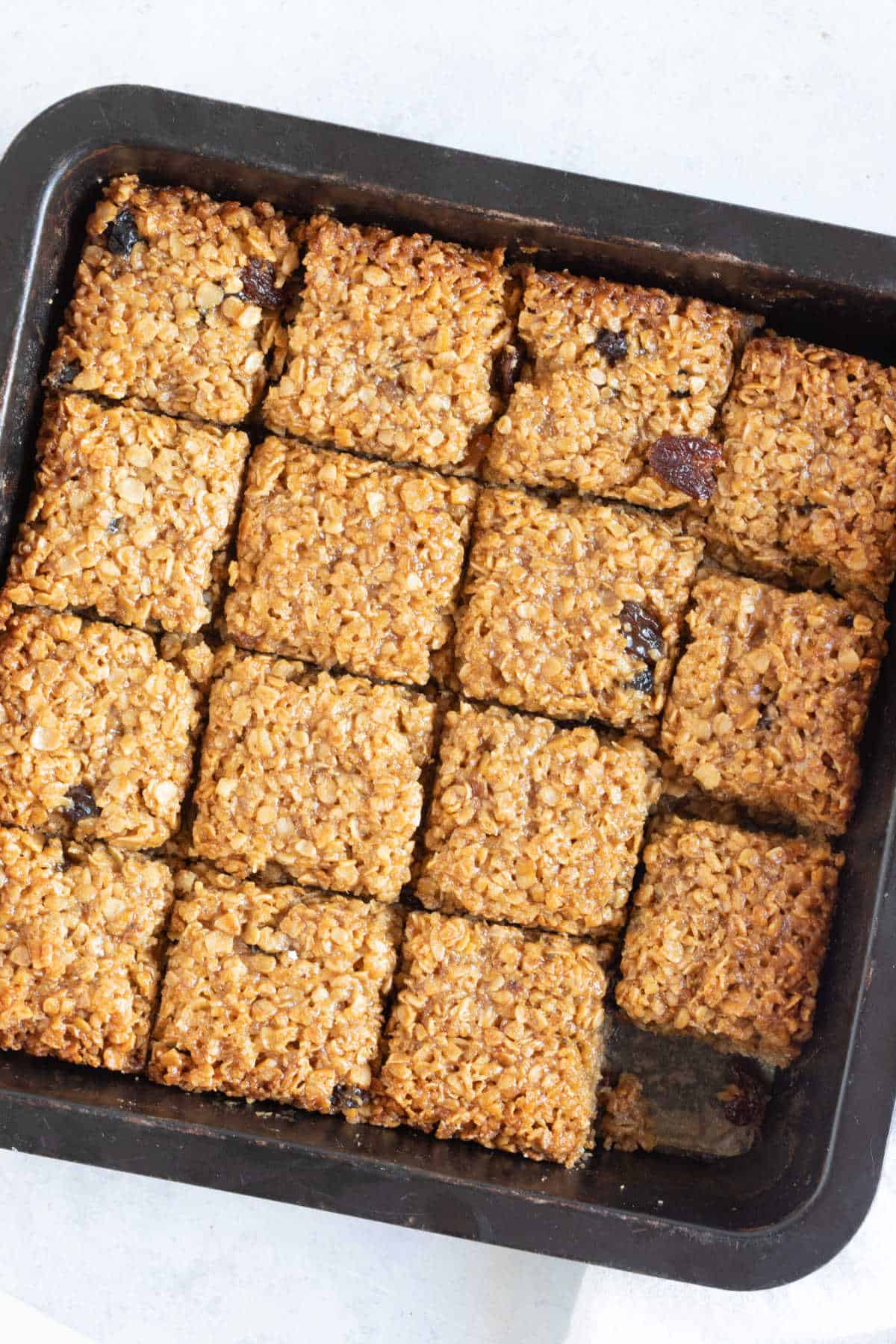 Mincemeat flapjacks in a baking tin.