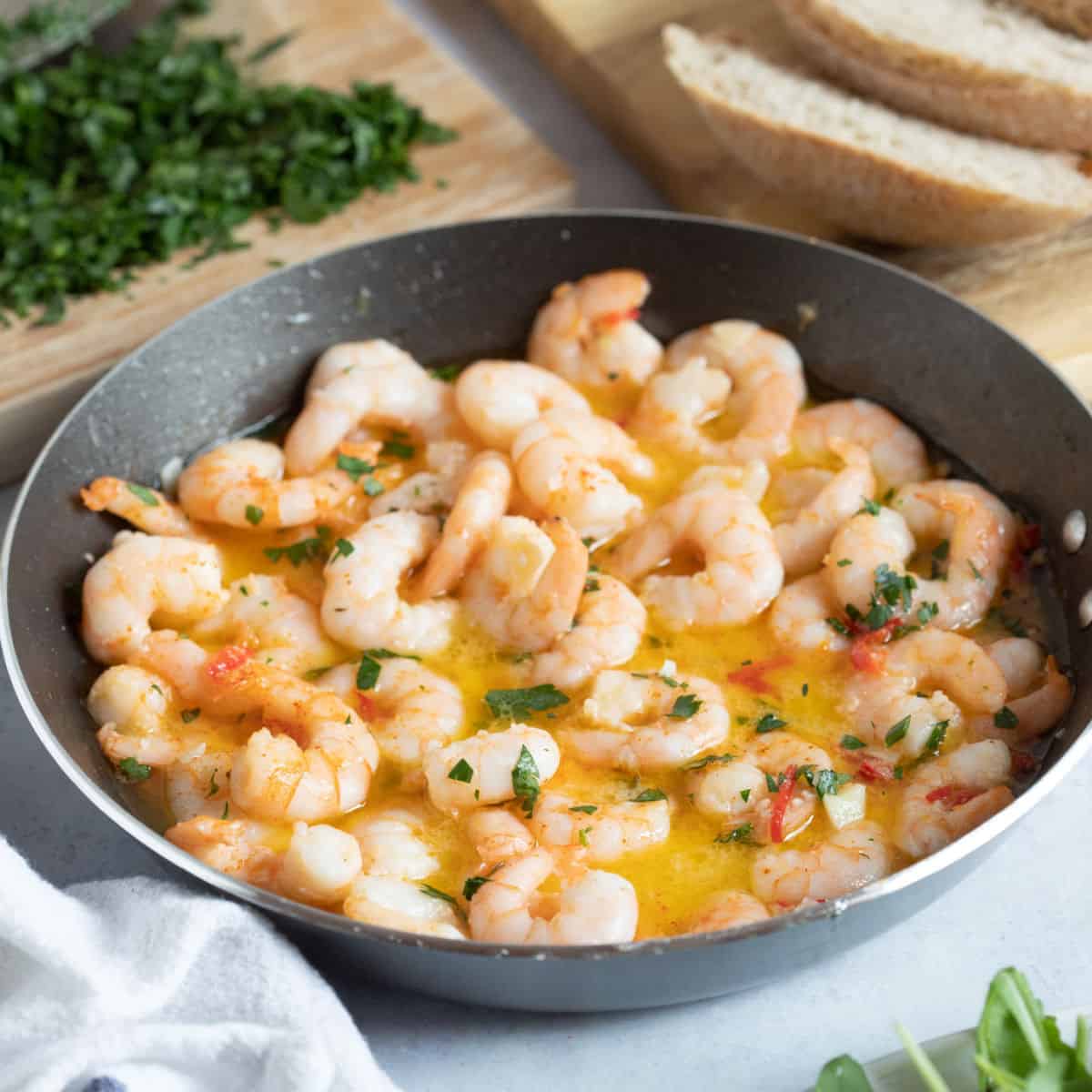 Easy Gambas Pil Pil Recipe (Garlic &amp; Chilli Prawns) - Effortless Foodie