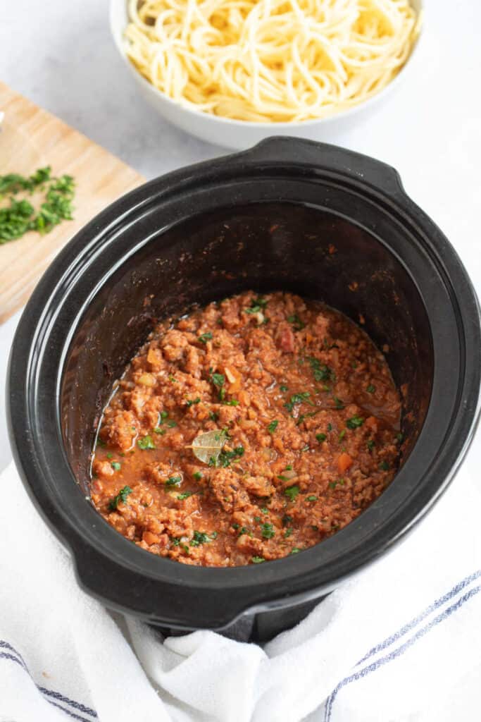 Slow Cooker Pork Ragu Recipe - Effortless Foodie