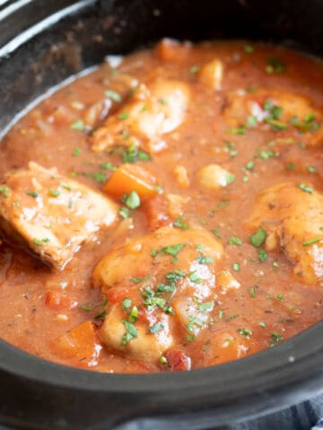 Chicken chasseur in slow cooker.