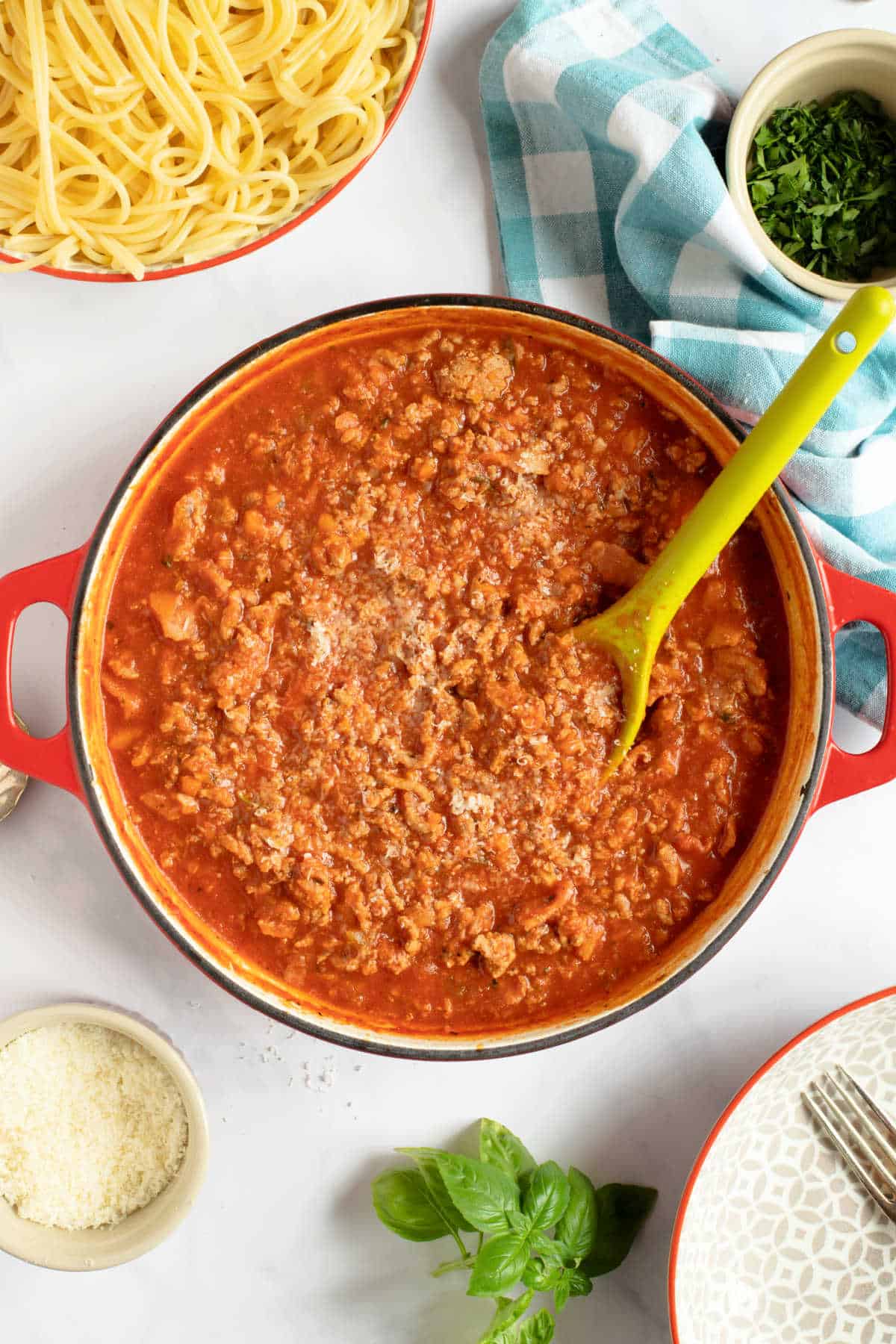A pan of turkey mince bolognese.