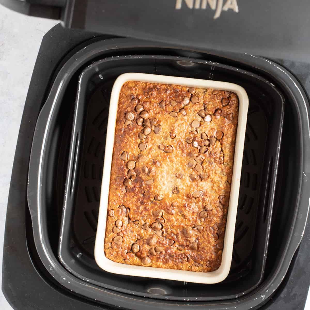 Air fryer baked oats in Ninja Foodi.