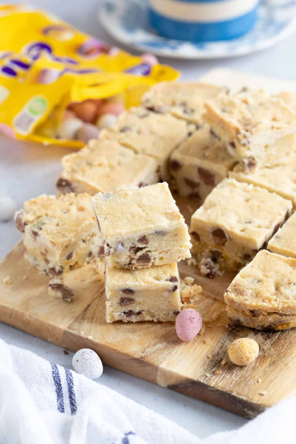 Air Fryer Mini Egg Shortbread Recipe - Effortless Foodie
