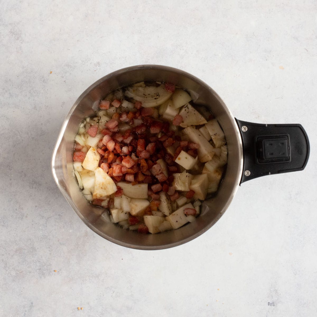 Soup maker.