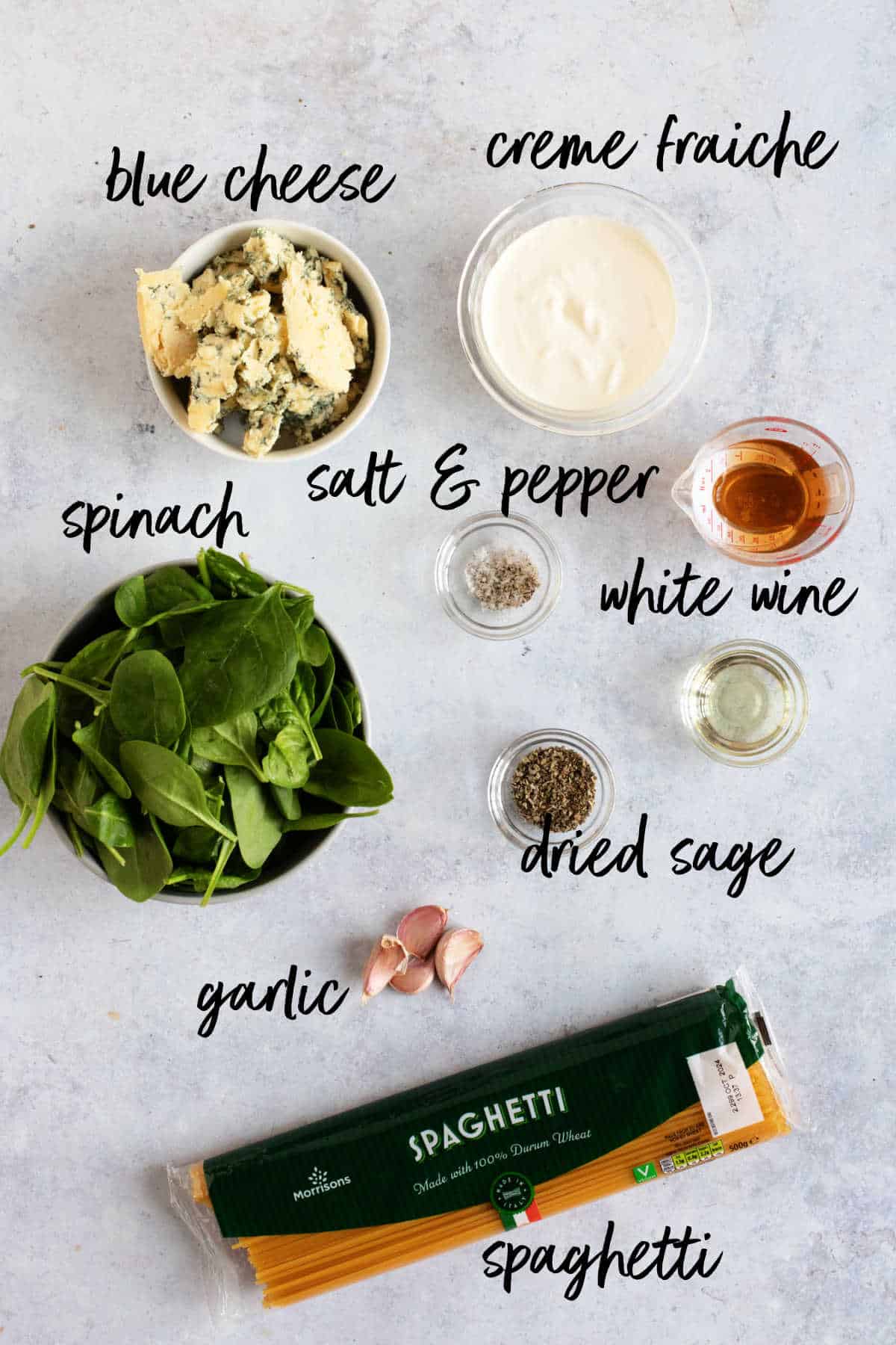 Ingredients for blue cheese and spinach pasta
