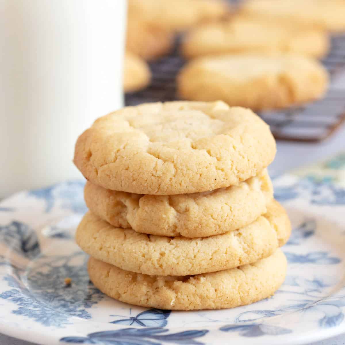 A stack of fork biscuits.