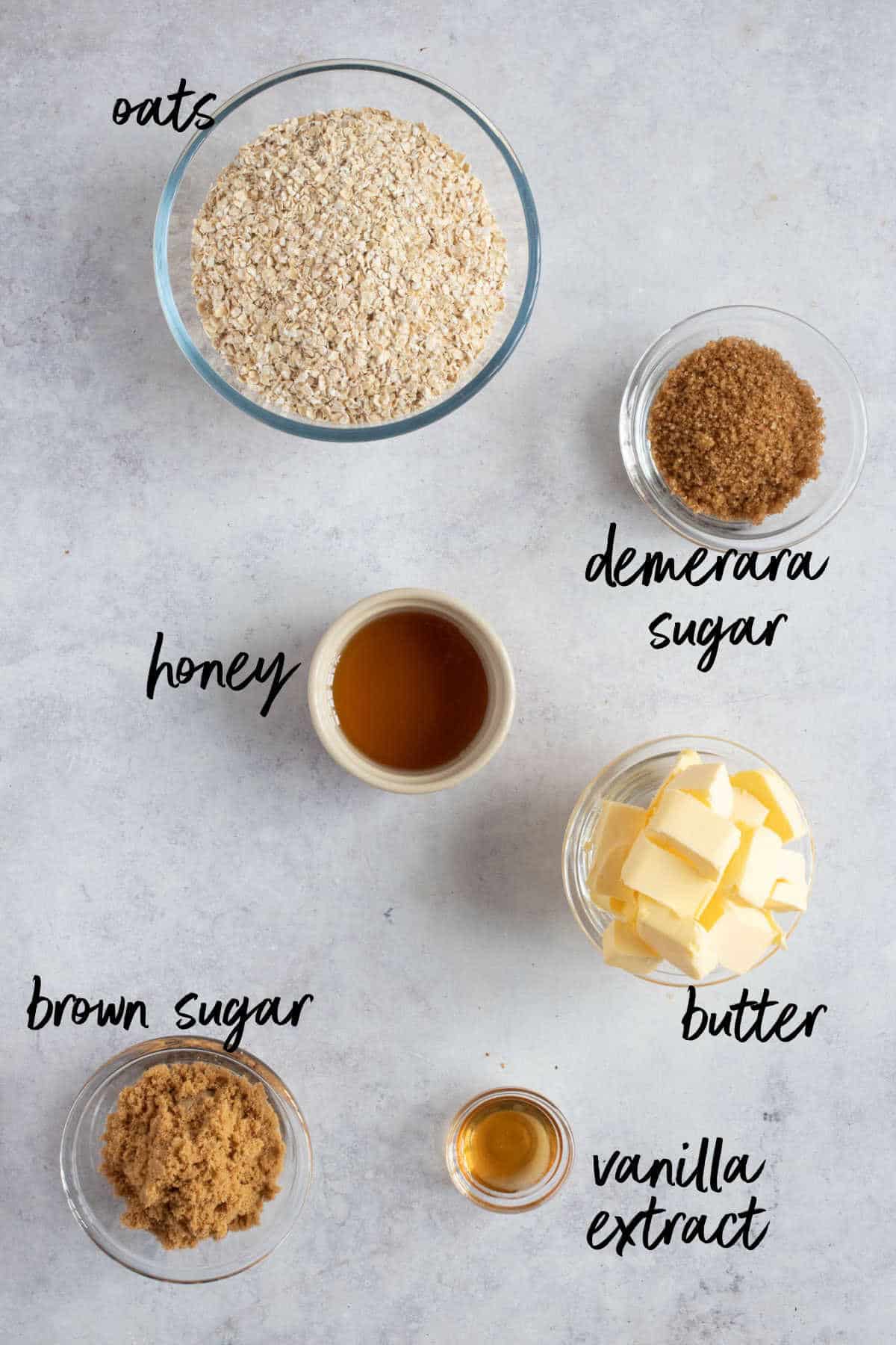 Ingredients for honey flapjacks.